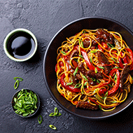 Spécialités vietnamiennes au wok : Cours de cuisine en ligne